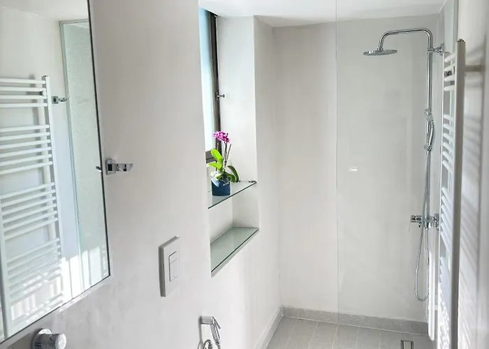 Orange Tree 아파트 *