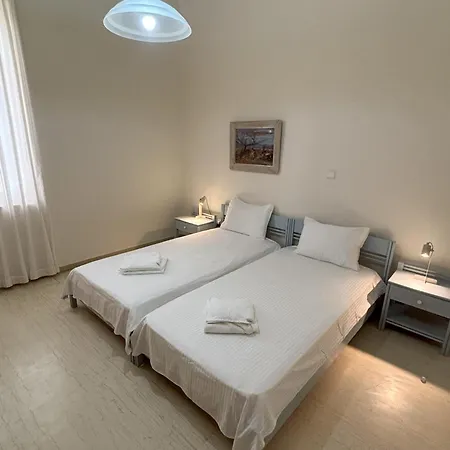 Orange Tree 干尼亞